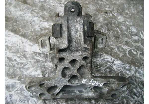 подушка,опора двигуна,ліва Peugeot 407,Citroen C5,1.6hdi,1813.94